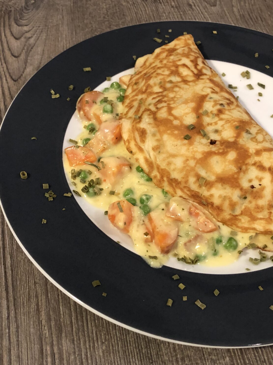 Karotten-Erbsen-Gemüse mit Kräuterflädle